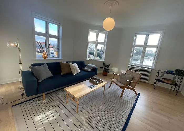 Modern Scandinavian In Centre Appartement