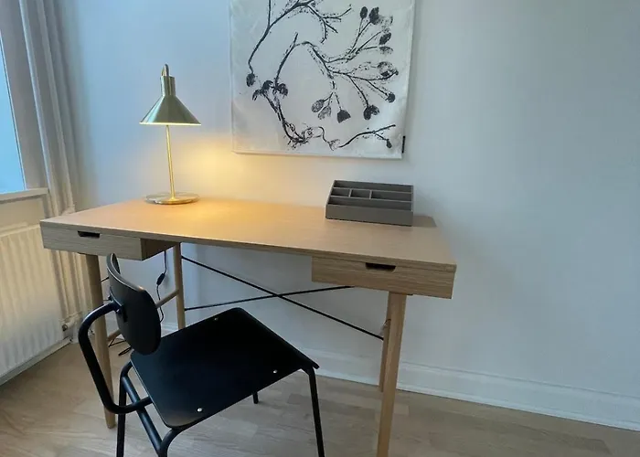 Modern Scandinavian In Centre Apartment *